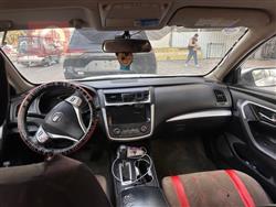 نيسان ألتيما